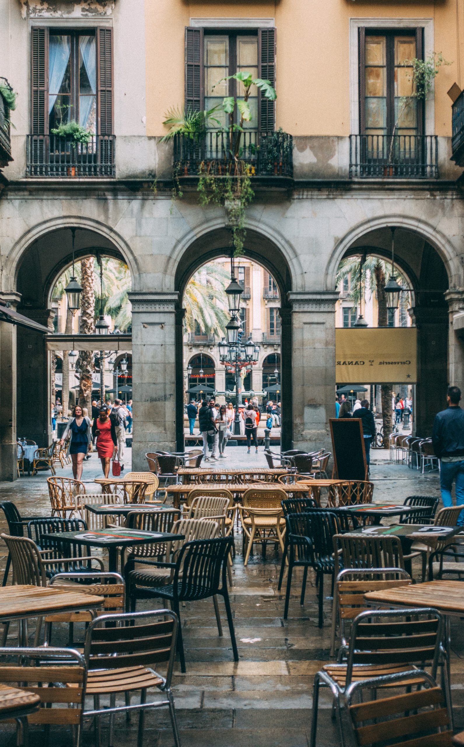 Cafetería con excelente terraza en Badalona (Barcelona)