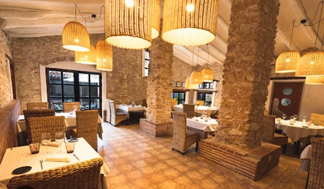 Restaurante en acogedora masía en Alió (Tarragona)