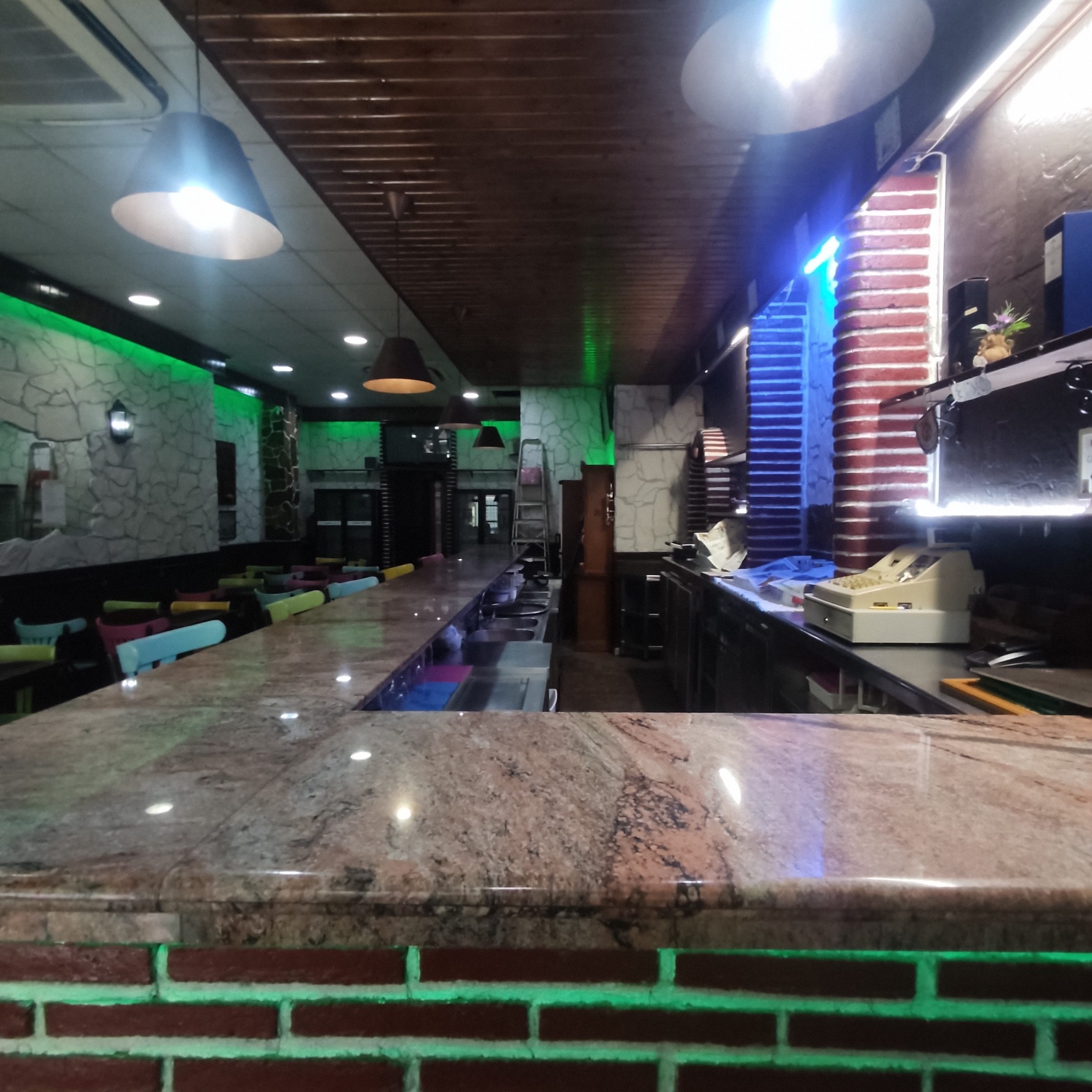 RESTAURANTE EN VENTA CON LICENCIA C3 MIXTA