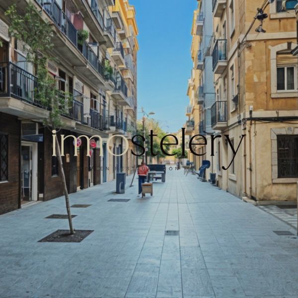 BAR CON LICENCIA C3 EN TRASPASO EN LA BARCELONETA, BCN