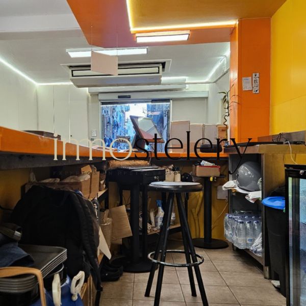 BAR CON LICENCIA C3 EN TRASPASO EN LA BARCELONETA, BCN