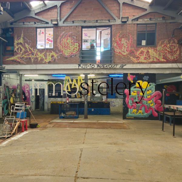 2 Naves Industriales en venta zona La Maquinista BCN