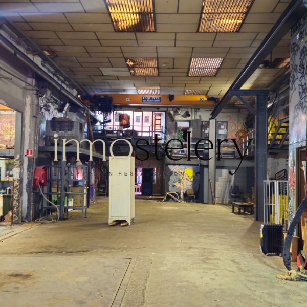 2 Naves Industriales en venta zona La Maquinista BCN