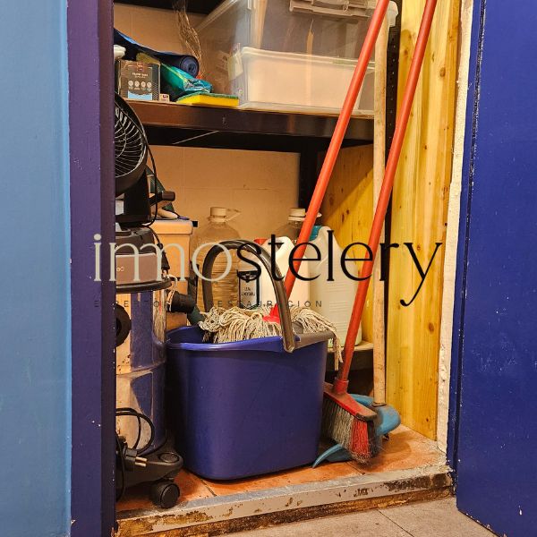 BAR CON LICENCIA C3 EN TRASPASO EN LA BARCELONETA, BCN