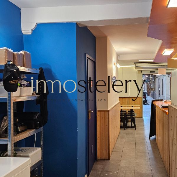 BAR CON LICENCIA C3 EN TRASPASO EN LA BARCELONETA, BCN