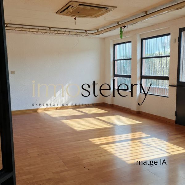 2 Naves Industriales en venta zona La Maquinista BCN