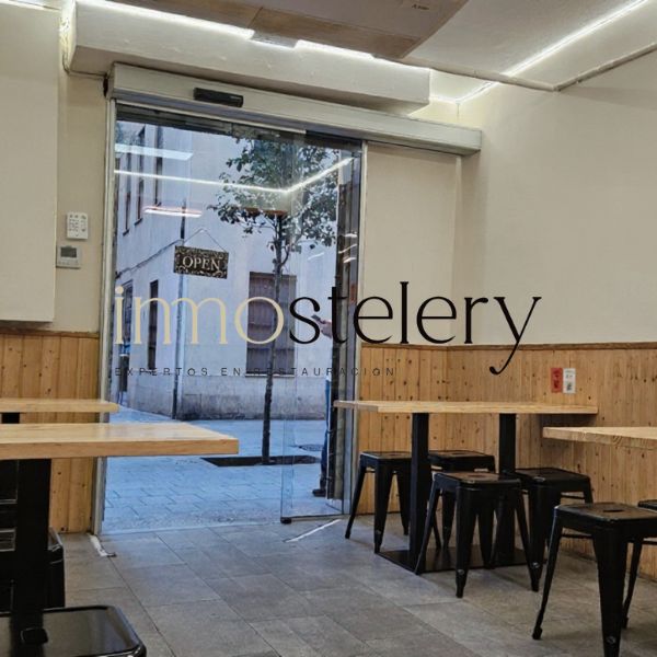 BAR CON LICENCIA C3 EN TRASPASO EN LA BARCELONETA, BCN